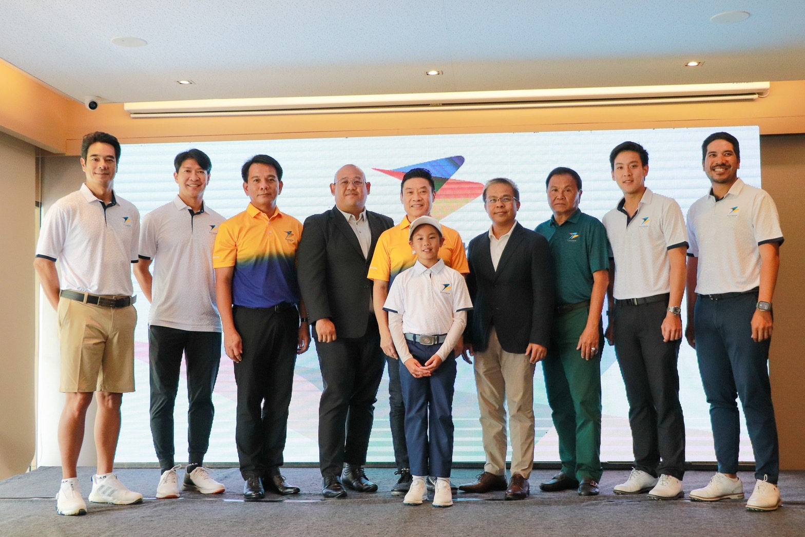 'เอ็มบีเค' รีเฟรชแบรนด์ 'บางกอก กอล์ฟ คลับ' อวดโฉมใหม่ทันสมัยสุด 'เอ็มบีเค' รีเฟรชแบรนด์ 'บางกอก กอล์ฟ คลับ' อวดโฉมใหม่ทันสมัยสุด