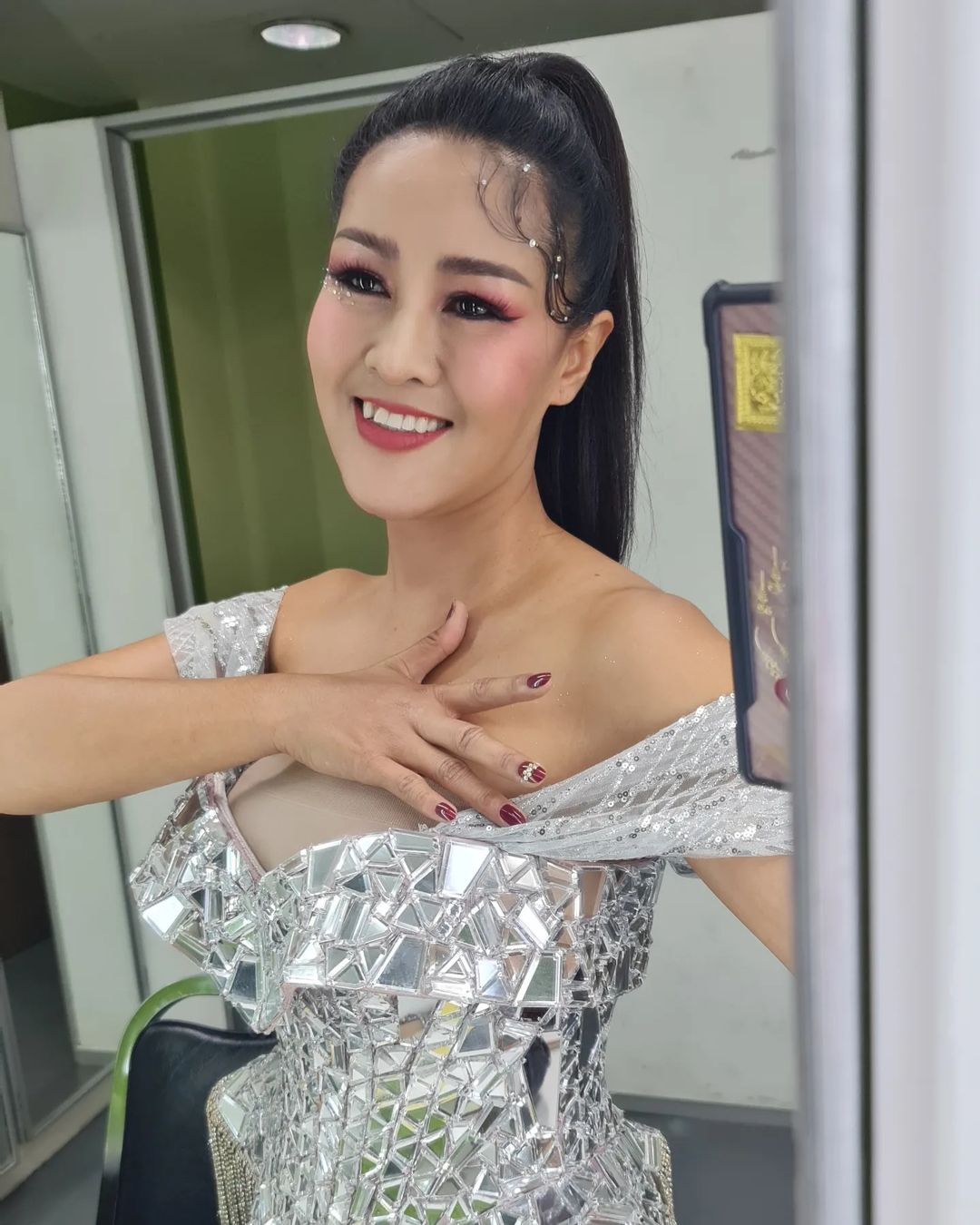 ส่องคอมเมนต์แฟนๆ หญิงลี ปล่อยเพลงใหม่ อ้อนแม่กินกุ้งแช่ ไวรัลใหม่มาแน่