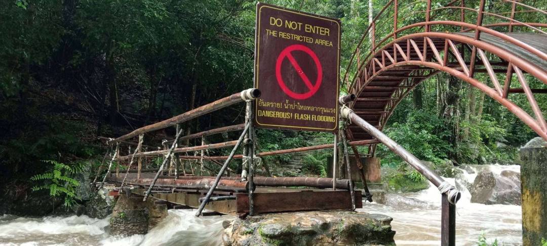 อุทยานฯแก่งกระจานปิดเข้า น้ำตกป่าละอู อุทยานฯแก่งกระจานปิดเข้า น้ำตกป่าละอู