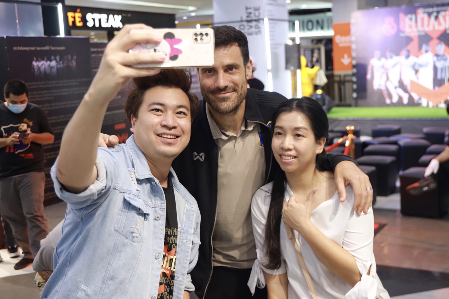 'ตูเญซ' แชร์ประสบการณ์ฟุตบอลสเปนโหมโรงก่อนระเบิดศึก 'เอล กลาซิโก้' ยกแรก2022-23 'ตูเญซ' แชร์ประสบการณ์ฟุตบอลสเปนโหมโรงก่อนระเบิดศึก 'เอล กลาซิโก้' ยกแรก2022-23