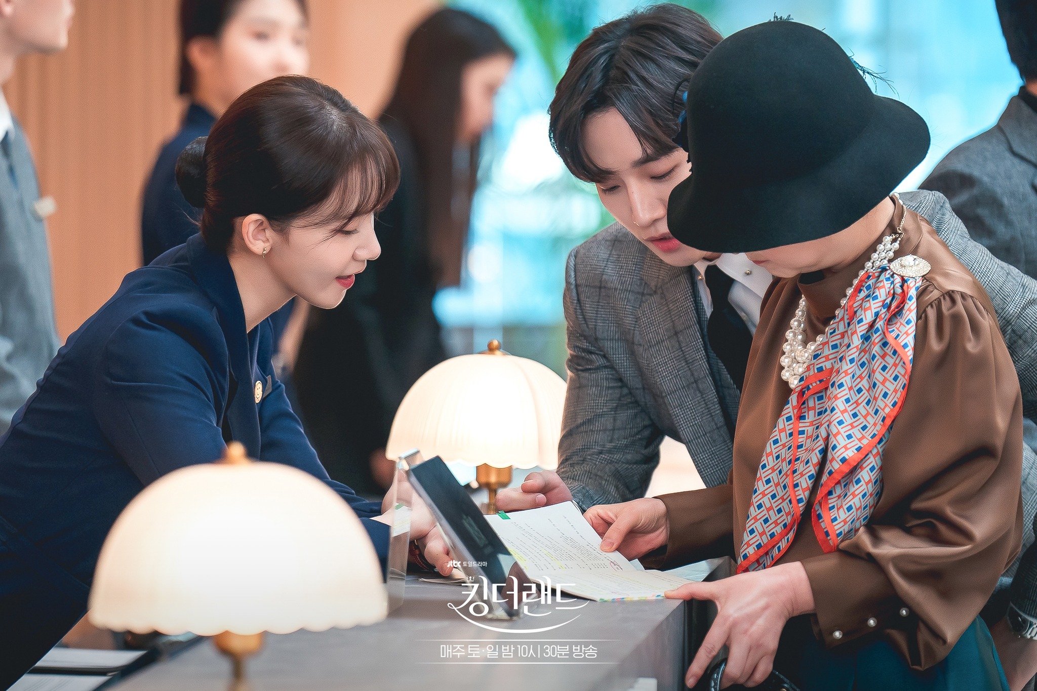 เปิดภาพสุดหวาน อีจุนโฮ-ยุนอา เคมีสุดฟิน ใครดูแล้วก็ต้องเขินตาม เปิดภาพสุดหวาน อีจุนโฮ-ยุนอา เคมีสุดฟิน ใครดูแล้วก็ต้องเขินตาม