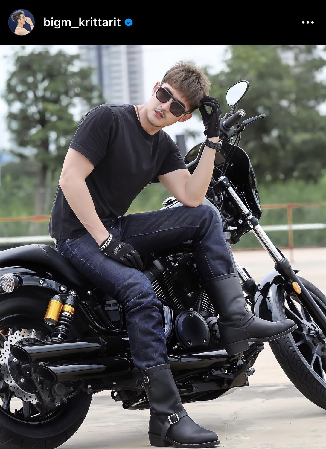 บิ๊กเอ็ม พร้อมครอบครัวจัดทำโรงทานในวันทอดกฐินสามัคคี!