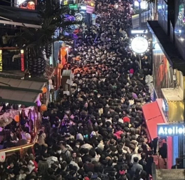 ‘อียองเอ’ นางเอก ‘แดจังกึม’ รุดช่วยพาร่างเหยื่อฮาโลวีนอิแทวอนกลับรัสเซีย ‘อียองเอ’ นางเอก ‘แดจังกึม’ รุดช่วยพาร่างเหยื่อฮาโลวีนอิแทวอนกลับรัสเซีย