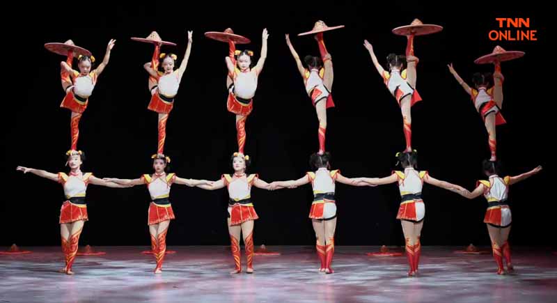 ไอคอนสยามฉลองตรุษจีนยิ่งใหญ่ มอบประสบการณ์รับพลังปีมังกรมหามงคล ครบทั้ง สักการะ-ช็อปปิ้ง-ท่องเที่ยว กระตุ้นเศรษฐกิจเงินสะพัดเพิ่ม 8-10% ไอคอนสยามฉลองตรุษจีนยิ่งใหญ่ มอบประสบการณ์รับพลังปีมังกรมหามงคล ครบทั้ง สักการะ-ช็อปปิ้ง-ท่องเที่ยว กระตุ้นเศรษฐกิจเงินสะพัดเพิ่ม 8-10%