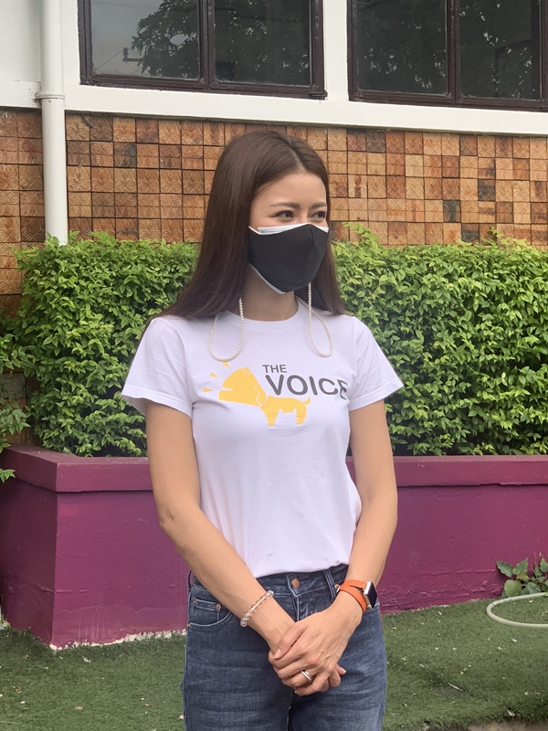 เก๋ ชลลดา เข้ารับฟ้งข้อกล่าวหาบุกรุก หลังเข้าไปช่วยสุนัข 44 ตัว เก๋ ชลลดา เข้ารับฟ้งข้อกล่าวหาบุกรุก หลังเข้าไปช่วยสุนัข 44 ตัว