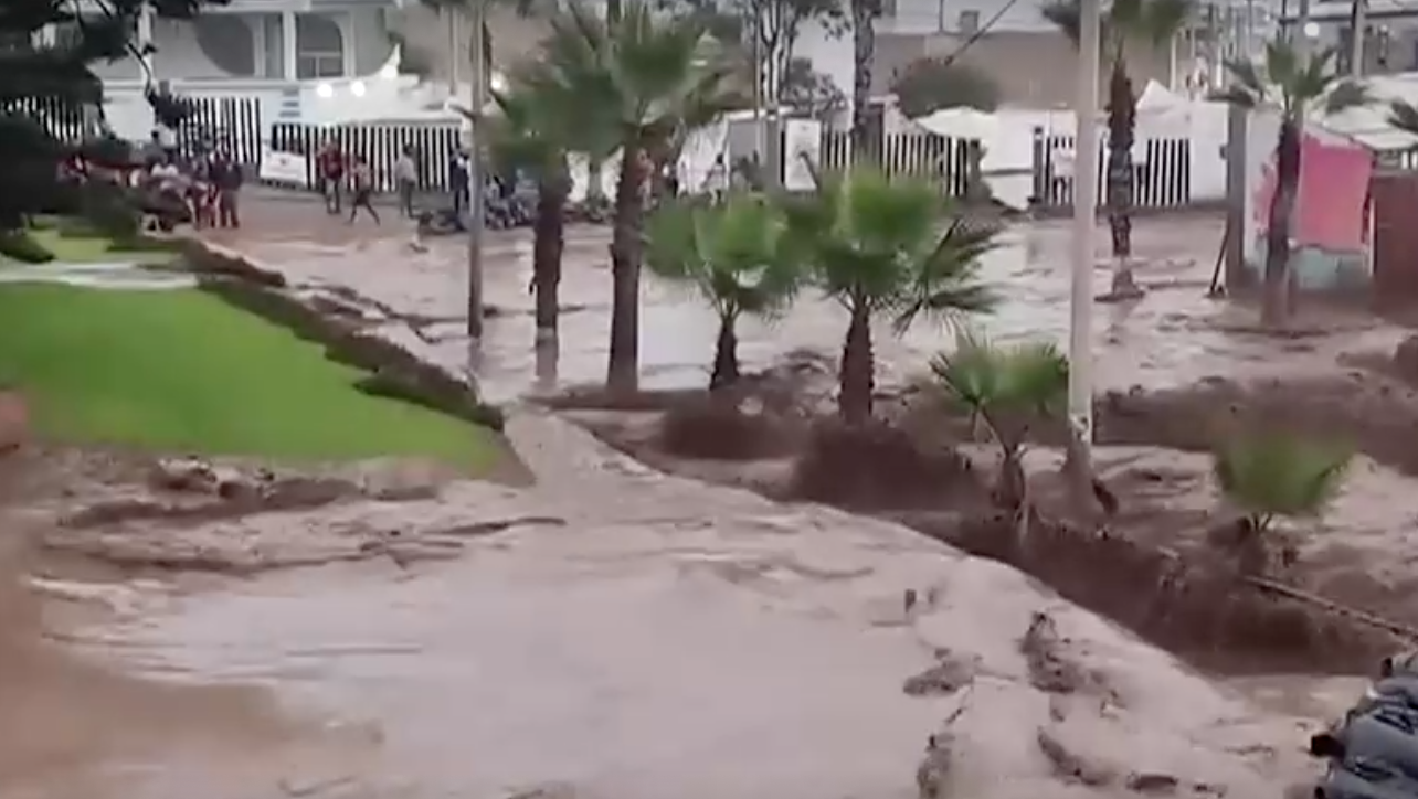 “พายุไซโคลนยาคู” เปรูเตือนภัยสูงสุดระดับสีแดง เสียชีวิตแล้ว 60 ราย “พายุไซโคลนยาคู” เปรูเตือนภัยสูงสุดระดับสีแดง เสียชีวิตแล้ว 60 ราย