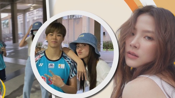 “ใบเฟิร์น” ส่งกำลังในให้ “ปอป้อ” ถึงขอบสนามแบดมินตัน (มีคลิป) “ใบเฟิร์น” ส่งกำลังในให้ “ปอป้อ” ถึงขอบสนามแบดมินตัน (มีคลิป)