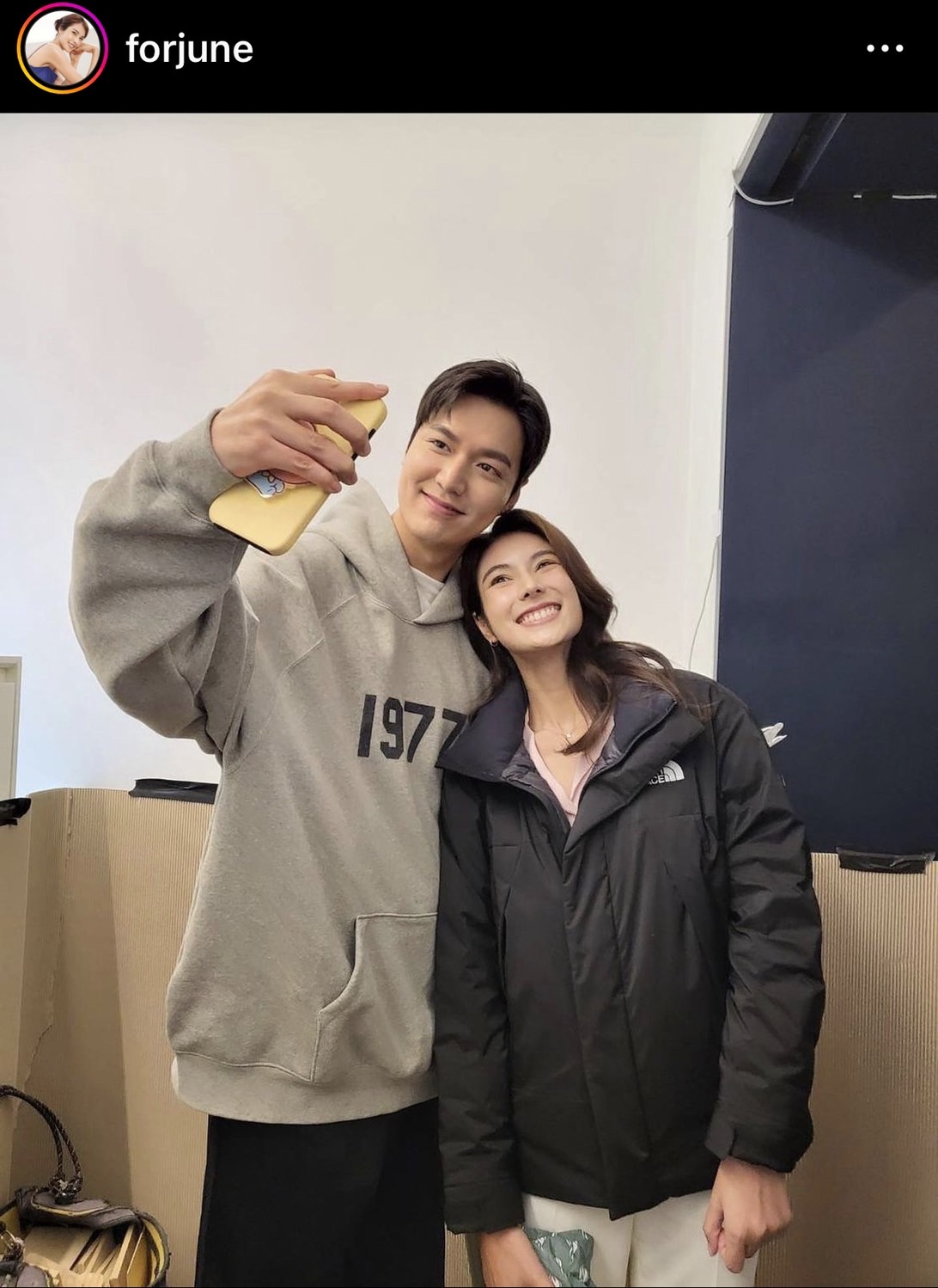 ฟอร์จูน กนกกาญจน์ ชีวิตติ่งคอมพลีท ถ่ายรูปคู่กับ อีมินโฮ