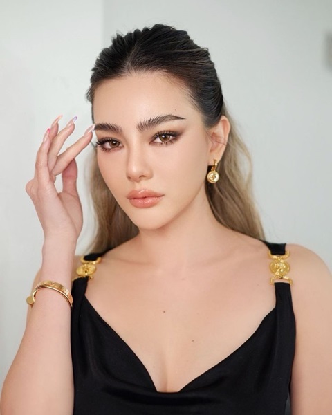 ดิว อริสรา เดินหน้าเอาผิด เบล บุษยา เรียกค่าเสียหาย 10 ล้าน!! 