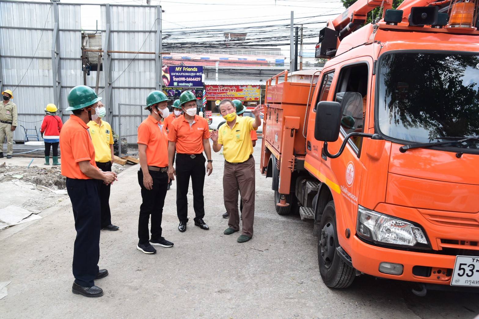 MEA ติดตั้งระบบไฟฟ้ารองรับ รพ.สนามพลังแผ่นดิน เพื่อพิชิตภัยโควิด-19 MEA ติดตั้งระบบไฟฟ้ารองรับ รพ.สนามพลังแผ่นดิน เพื่อพิชิตภัยโควิด-19