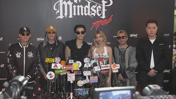 “ป๊อก ภัสสรกรณ์” ลุยเปิดค่ายเพลง พร้อมเผยโฉมศิลปินในสังกัดครั้งแรก   (มีคลิป)