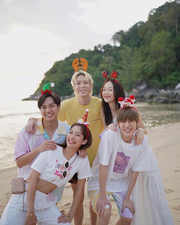 “มะปราง” เผยบรรยากาศ “ต้าเหนิง – เจเจ” ในทริปทะเลภูเก็ต (มีคลิป)  