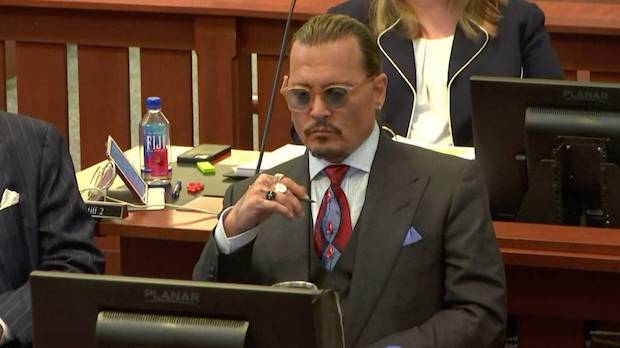 อดีตเอเย่นต์ยืนยัน!! ‘แอมเบอร์ เฮิร์ด’ คบ ‘อีลอน มัสก์’ แต่จะคืนดี ‘จอห์นนี่ เดปป์’ ด้วย อดีตเอเย่นต์ยืนยัน!! ‘แอมเบอร์ เฮิร์ด’ คบ ‘อีลอน มัสก์’ แต่จะคืนดี ‘จอห์นนี่ เดปป์’ ด้วย