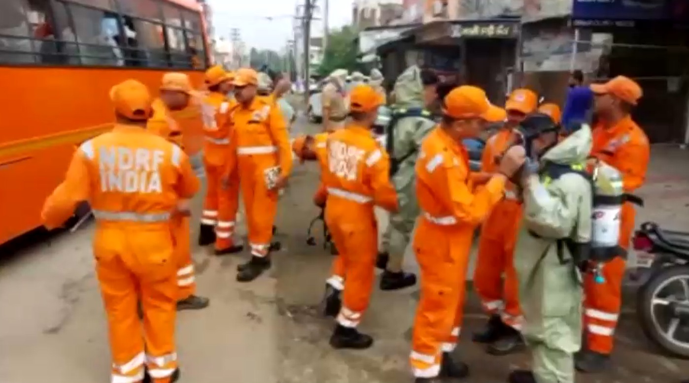 เกิดเหตุแก๊สรั่วในอินเดีย เสียชีวิตแล้วกว่า 10 ราย หมดสติอีก 4 คน 