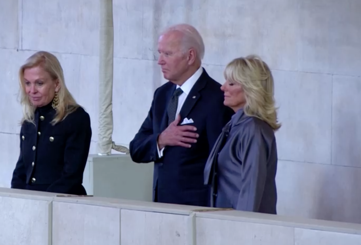 ผู้นำโลกถวายคำอาลัยครั้งสุดท้ายแด่ควีนเอลิซาเบธที่ 2 ผู้นำโลกถวายคำอาลัยครั้งสุดท้ายแด่ควีนเอลิซาเบธที่ 2