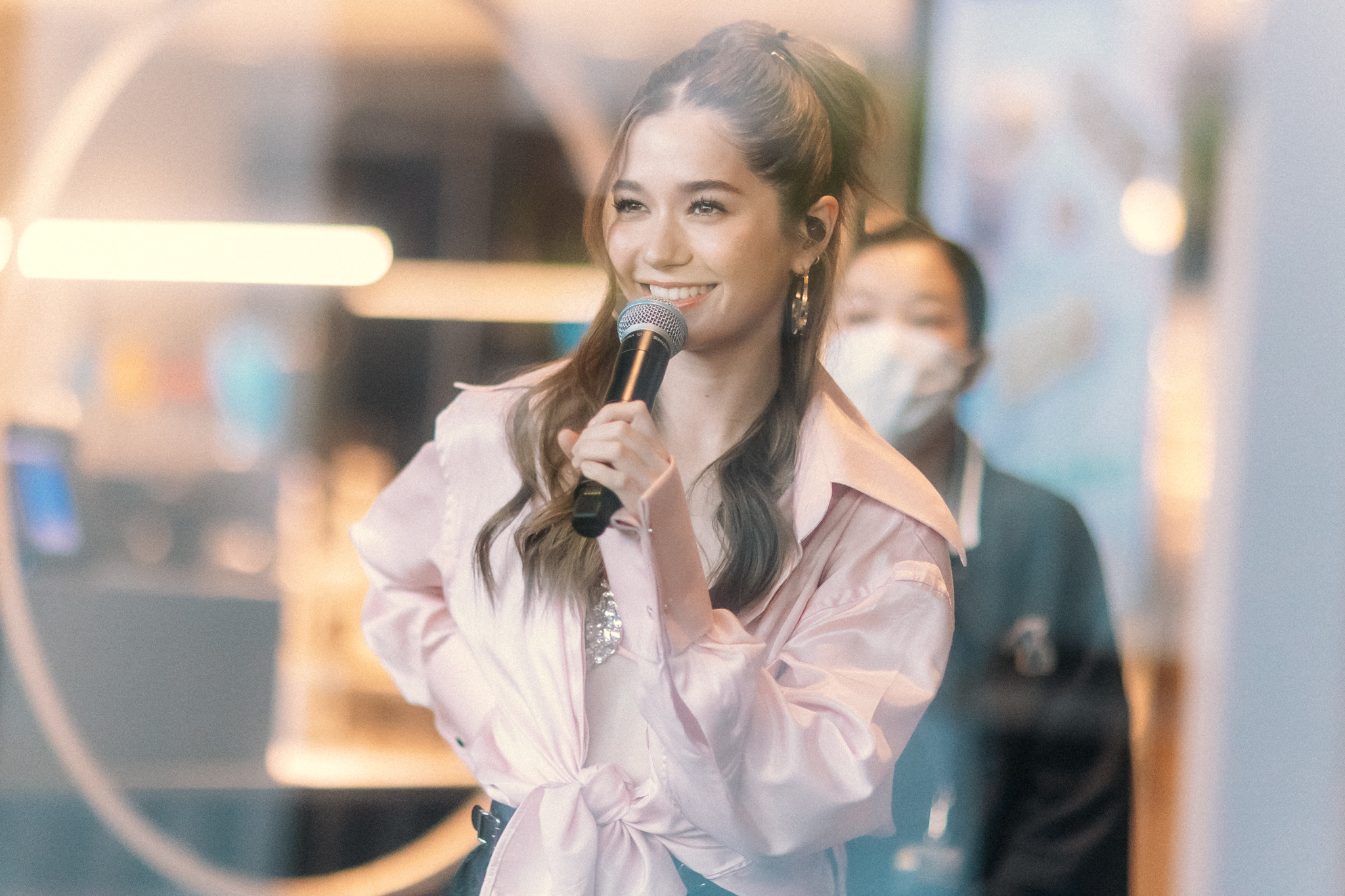 วิโอเลต วอเทียร์ เบรกงาน3เดือน เตรียมคอนเสิร์ตแรก แฮปปี้ เก้า จิรายุ คอยรับฟังปัญหา วิโอเลต วอเทียร์ เบรกงาน3เดือน เตรียมคอนเสิร์ตแรก แฮปปี้ เก้า จิรายุ คอยรับฟังปัญหา