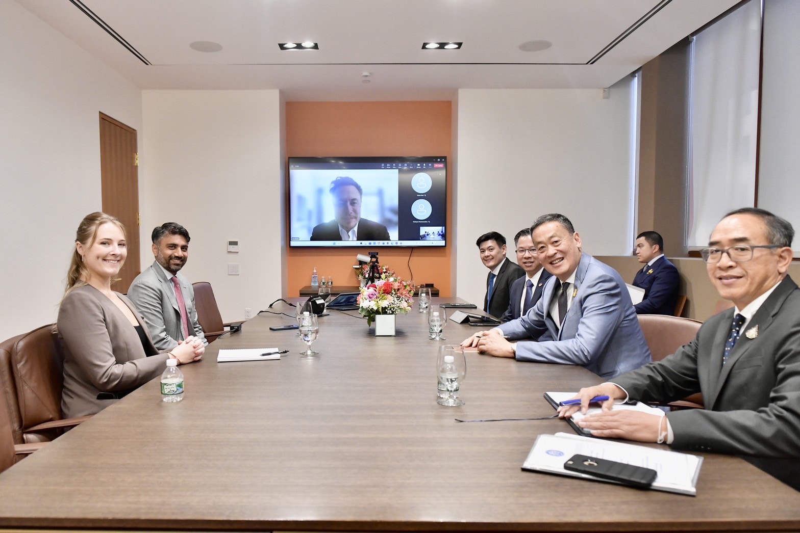 นายกฯ สอบผ่านเวทีโลก เลขาธิการยูเอ็นชมสร้างสรรค์ นายกฯ สอบผ่านเวทีโลก เลขาธิการยูเอ็นชมสร้างสรรค์