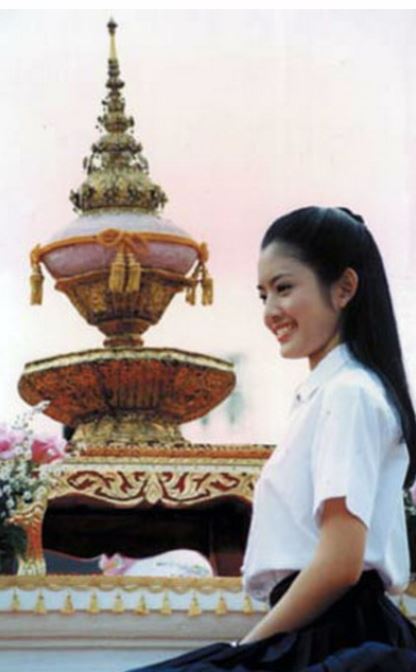 5 คนบันเทิง ได้เป็น ผู้อัญเชิญพระเกี้ยว ในงานฟุตบอลประเพณีฯ