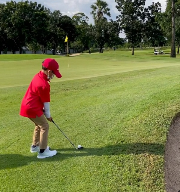 หนุ่ม คงกะพัน  สนับสนุนลูกชาย น้องภัทร ชื่นชอบกีฬากอล์ฟ (มีคลิป)