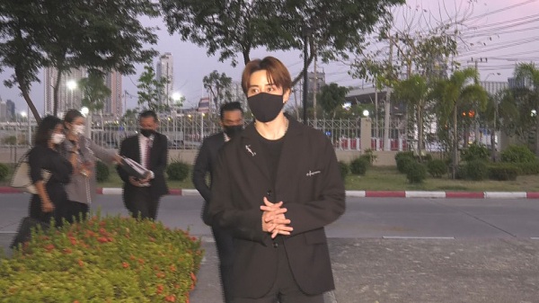 คนละครึ่งก็มา “ไมค์-ซาร่า” ได้ข้อสรุปลงตัว  (มีคลิป) 