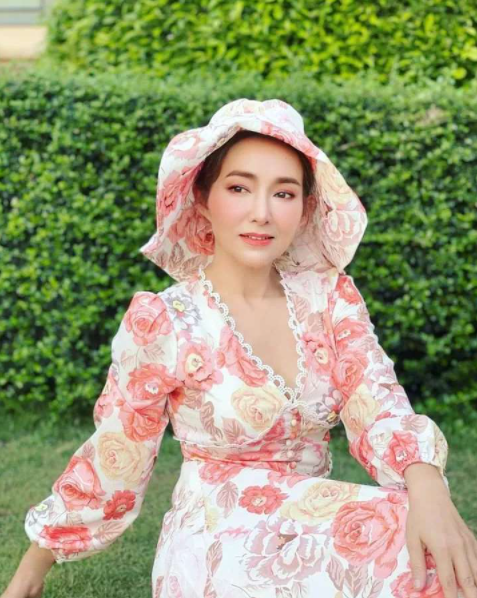 ต้อม ณหทัย” บ้านน้ำท่วมถึงอกช้ำเรือบ้านไม้ล่มต่อหน้า (มีคลิป) ต้อม ณหทัย” บ้านน้ำท่วมถึงอกช้ำเรือบ้านไม้ล่มต่อหน้า (มีคลิป)