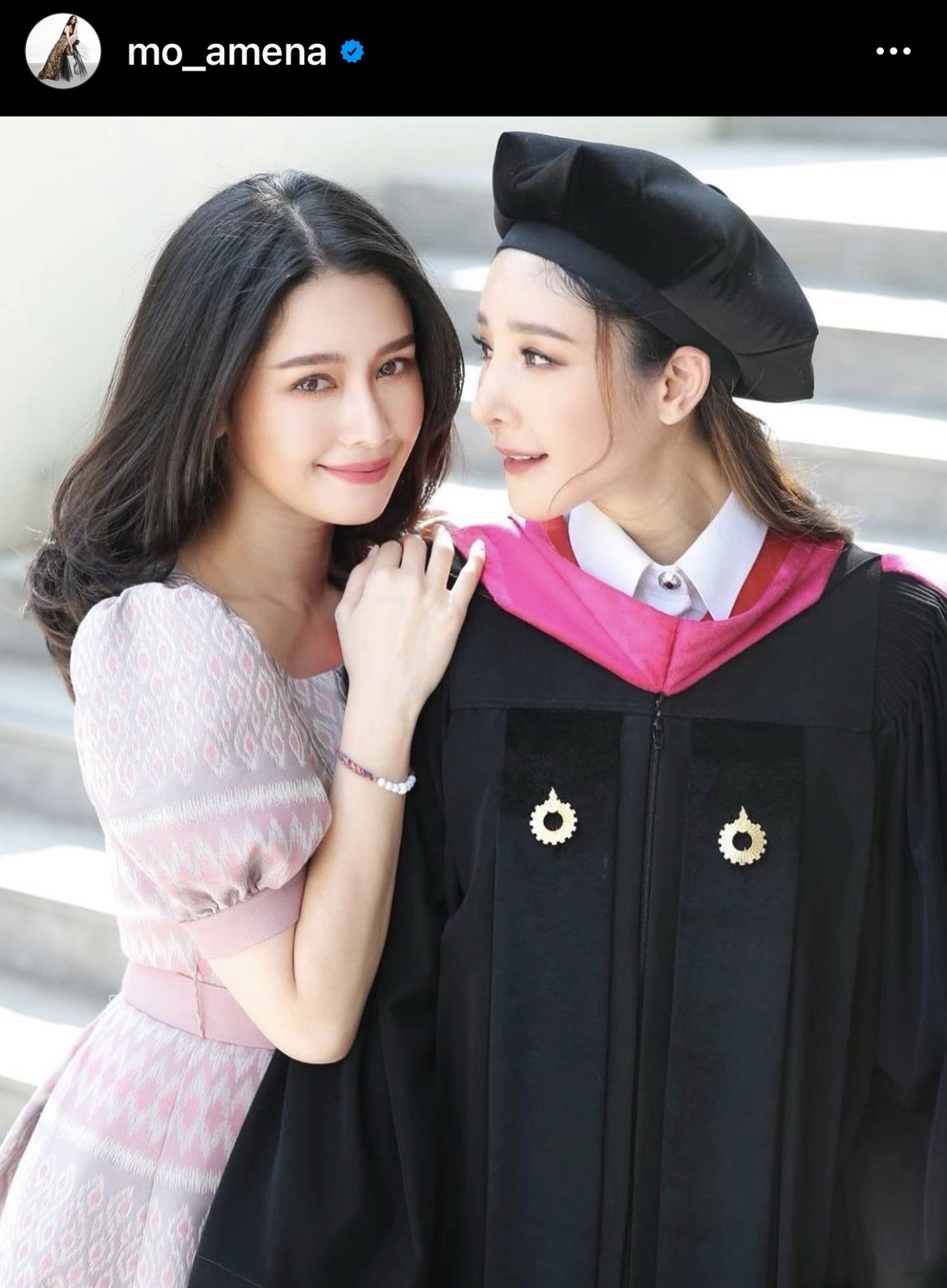 2 เพื่อนรัก โม อมีนา และ อะตอม สัมพันธภาพ เดินทางมารอ แตงโม ที่จุดเกิดเหตุ 2 เพื่อนรัก โม อมีนา และ อะตอม สัมพันธภาพ เดินทางมารอ แตงโม ที่จุดเกิดเหตุ