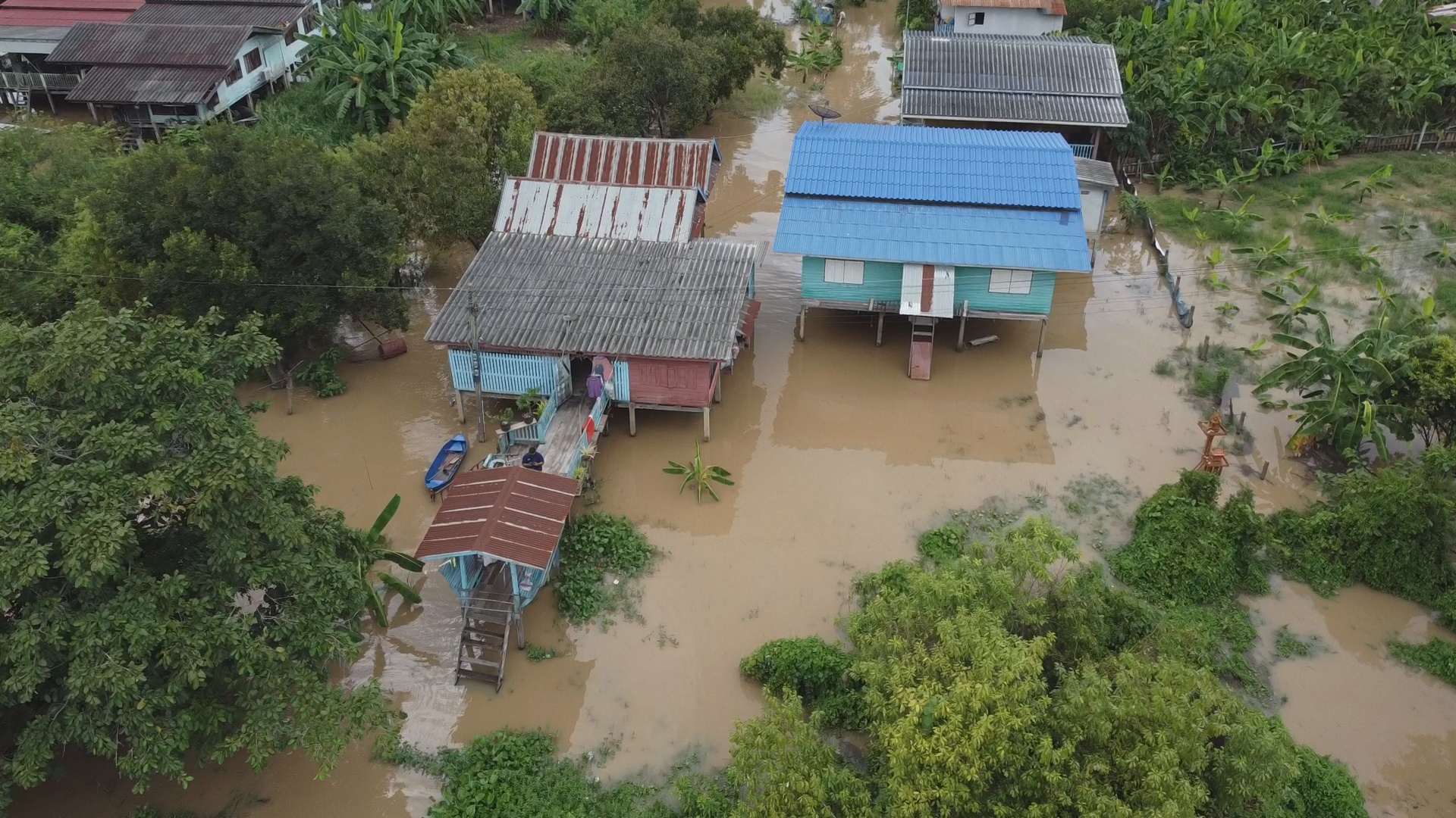 ชาวบางบาลน้ำท่วม หวั่นซ้ำรอยปี 54 หลังเขื่อนเจ้าพระยาระบายน้ำเพิ่ม