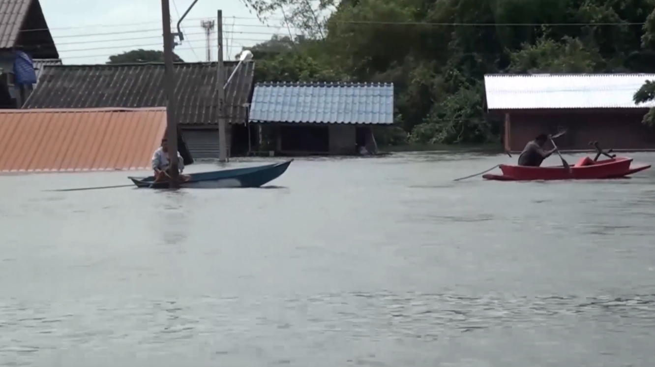 อุบลฯน้ำท่วม สูงถึงบ้านชั้น 2 จมบาดาล 19 อำเภอ อพยพกว่า 2 หมื่นราย อุบลฯน้ำท่วม สูงถึงบ้านชั้น 2 จมบาดาล 19 อำเภอ อพยพกว่า 2 หมื่นราย