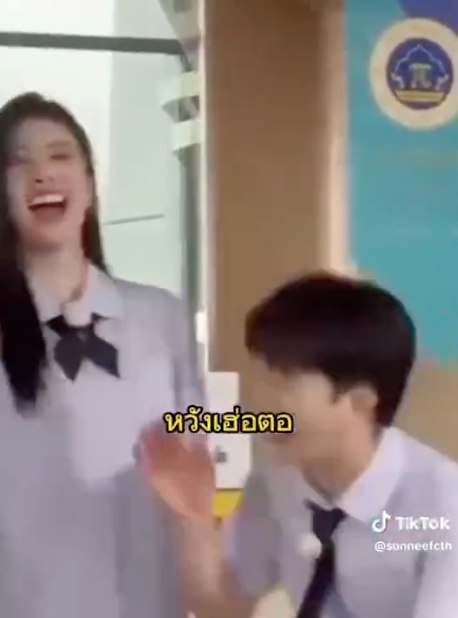 ตี๋กลับแล้วครับ!! แห่ส่ง ‘ดีแลน หวัง’ แน่นสนามบิน หลังเสร็จถ่ายทำ Keep Running ในไทย