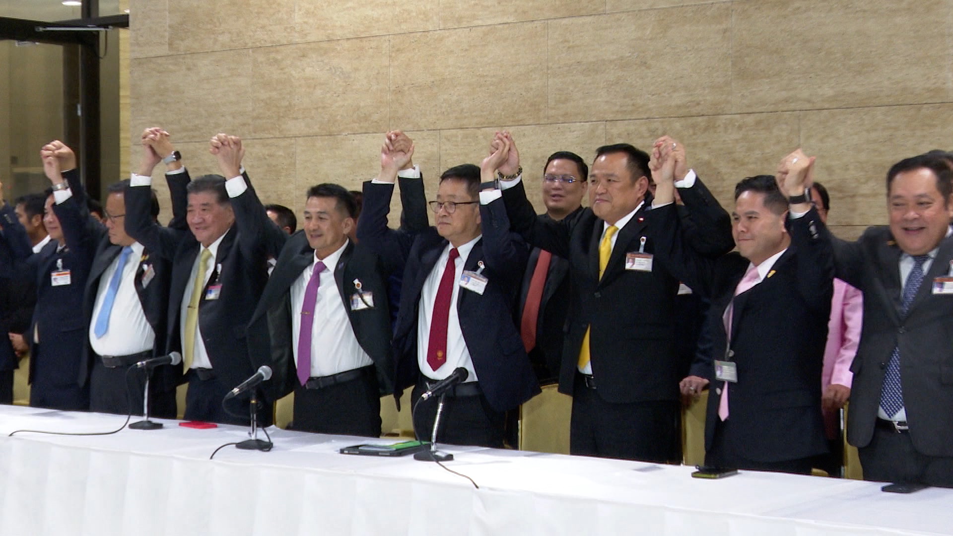 ย้อนไทม์ไลน์การเมืองไทย กว่าจะได้ “ครม.เศรษฐา 1” ย้อนไทม์ไลน์การเมืองไทย กว่าจะได้ “ครม.เศรษฐา 1”