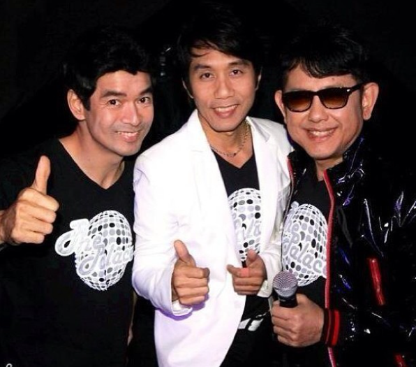 “ต้อม เรนโบว์ - จิ๊บ วสุ” เผยเป็นการสูญเสียครั้งใหญ่ของวงการเพลง (มีคลิป) “ต้อม เรนโบว์ - จิ๊บ วสุ” เผยเป็นการสูญเสียครั้งใหญ่ของวงการเพลง (มีคลิป)