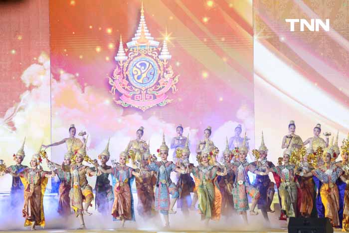 เปิดงานมหรสพสมโภชยิ่งใหญ่ เฉลิมพระเกียรติพระบาทสมเด็จพระเจ้าอยู่หัว เปิดงานมหรสพสมโภชยิ่งใหญ่ เฉลิมพระเกียรติพระบาทสมเด็จพระเจ้าอยู่หัว