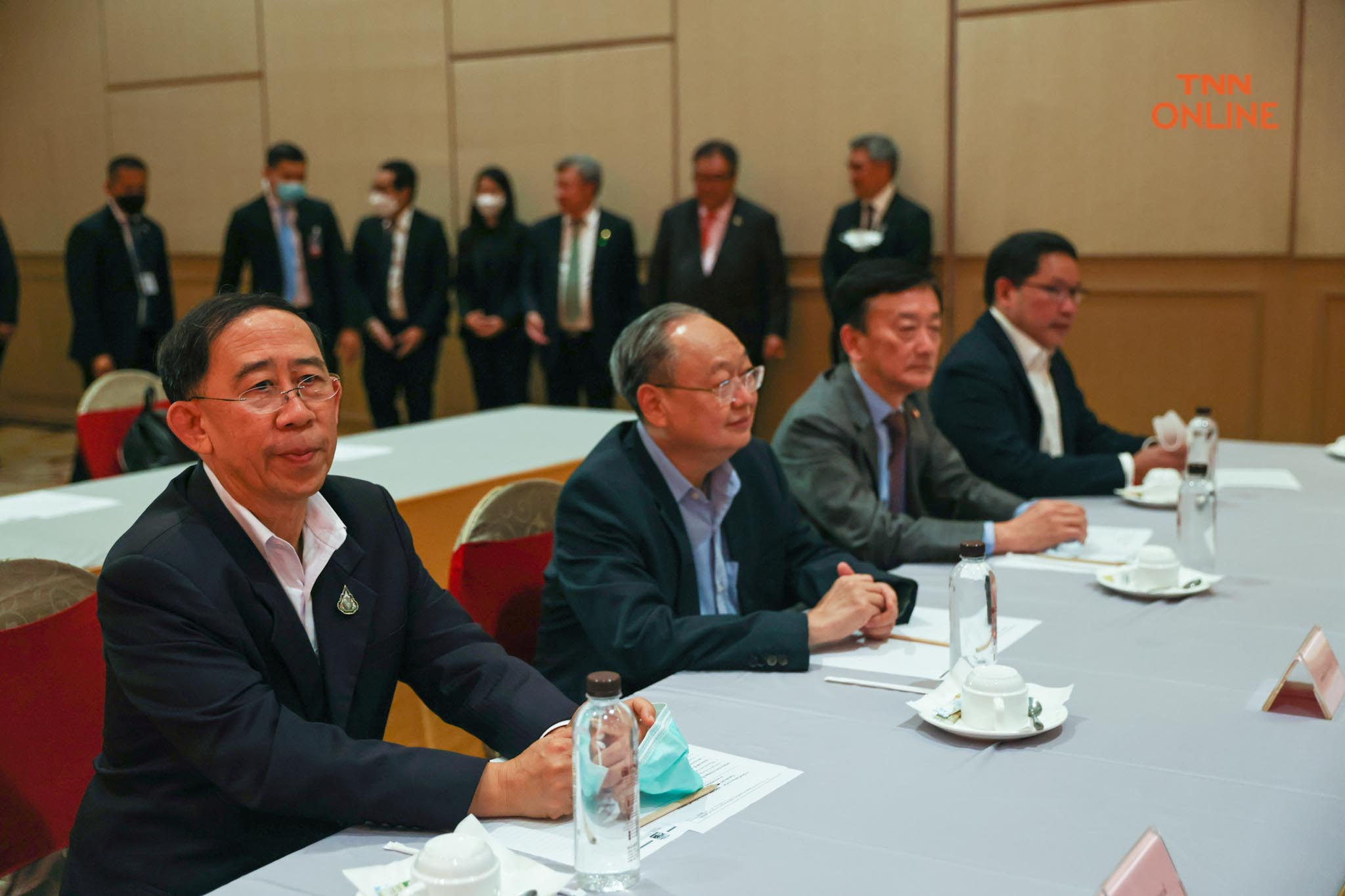 พล.อ.ประวิตร นำทีมเศรษฐกิจ พปชร. หารือร่วมหอการค้าไทย-จีน พล.อ.ประวิตร นำทีมเศรษฐกิจ พปชร. หารือร่วมหอการค้าไทย-จีน