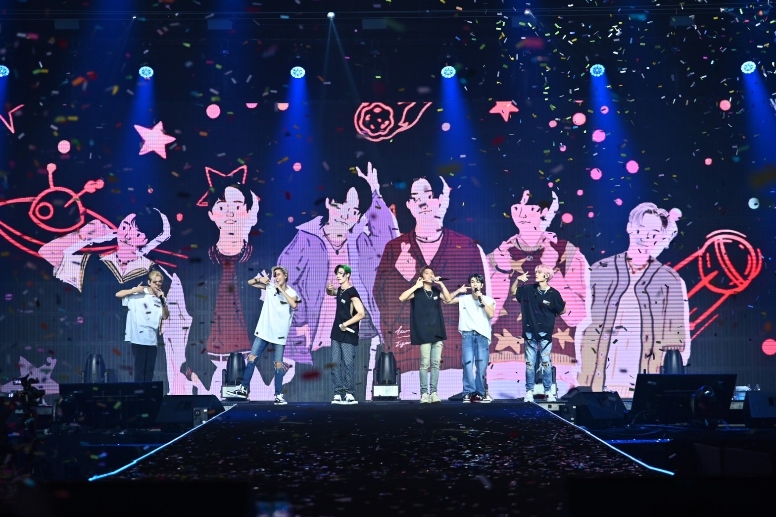 6 หนุ่ม BE MY BOYFRIENDS 2 สร้างความประทับให้กับแฟนๆ ทั่วโลกผ่านโชว์สุดพิเศษ 6 หนุ่ม BE MY BOYFRIENDS 2 สร้างความประทับให้กับแฟนๆ ทั่วโลกผ่านโชว์สุดพิเศษ