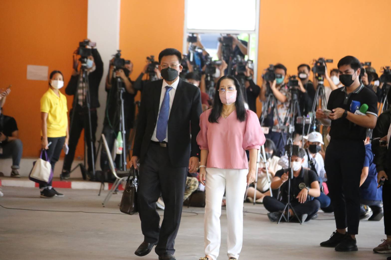 โต้โดนปลด!! ทนายเดชา ยืนยัน คุณแม่แตงโมไม่เปลี่ยนทนาย 