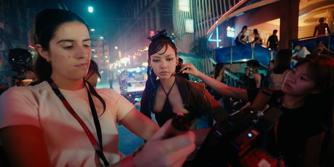 เปิดคลิปเบื้องหลัง ก่อนจะเป็น MV เพลง ROCKSTAR ของ “ลิซ่า” BLACKPINK เปิดคลิปเบื้องหลัง ก่อนจะเป็น MV เพลง ROCKSTAR ของ “ลิซ่า” BLACKPINK