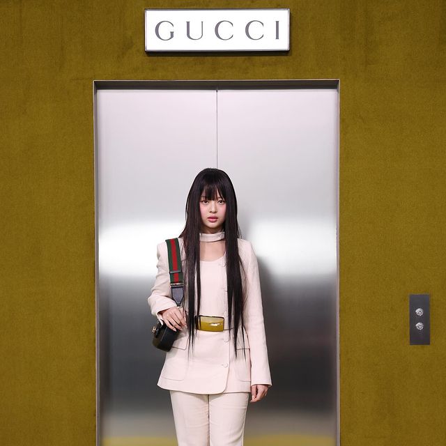 'เซียวจ้าน' 2 ลุค!! หล่อคูลดูคิวต์ใจเหลว บุก 2 แฟชั่นโชว์ในวันเดียวที่มิลาน 'เซียวจ้าน' 2 ลุค!! หล่อคูลดูคิวต์ใจเหลว บุก 2 แฟชั่นโชว์ในวันเดียวที่มิลาน