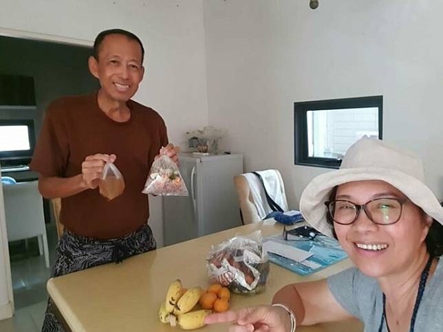 ลูกสาว เสนาโค้ก โต้ขายบ้านรักษามะเร็ง-ใช้หนี้ รับพ่อป่วยจริง ลูกสาว เสนาโค้ก โต้ขายบ้านรักษามะเร็ง-ใช้หนี้ รับพ่อป่วยจริง