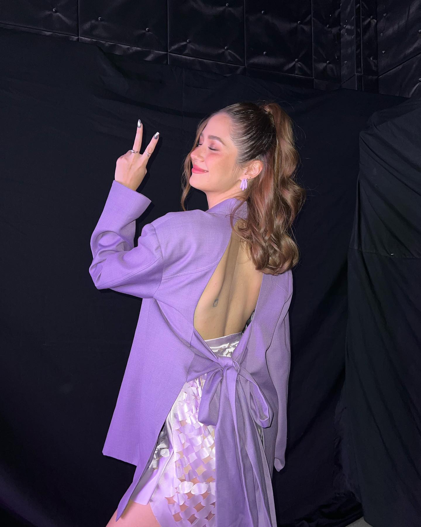 วี วิโอเลต โชว์หน้าสด โอดทำงานหนักแทบไม่มีเวลาพัก ล