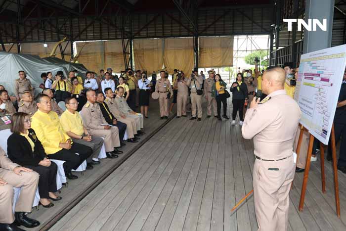 นายกฯ ตรวจเส้นทางเสด็จ พระราชดำเนิน ขบวนพยุหยาตราทางชลมารค นายกฯ ตรวจเส้นทางเสด็จ พระราชดำเนิน ขบวนพยุหยาตราทางชลมารค