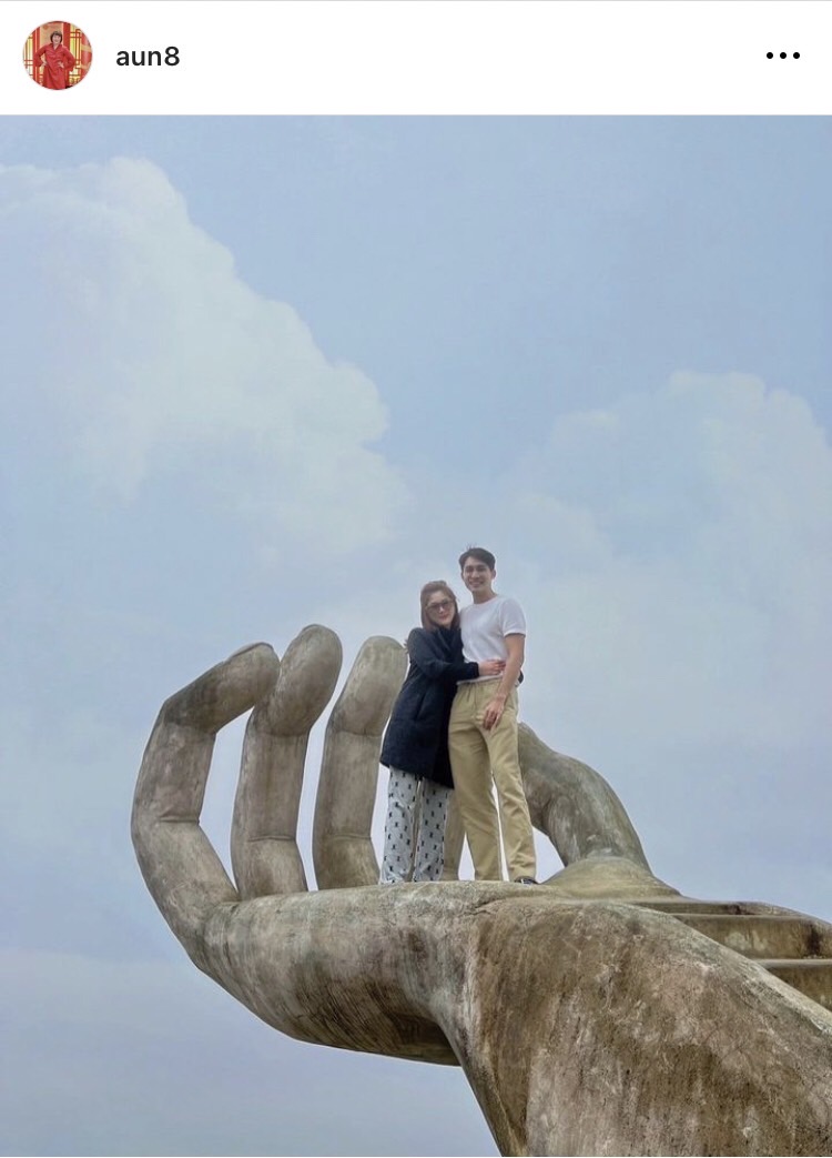 ลุ้นข่าวดี!  อ้วน รีเทิร์น โพสต์ภาพ หมอก้อง คุกเข่ากุมมือแฟนสาว 