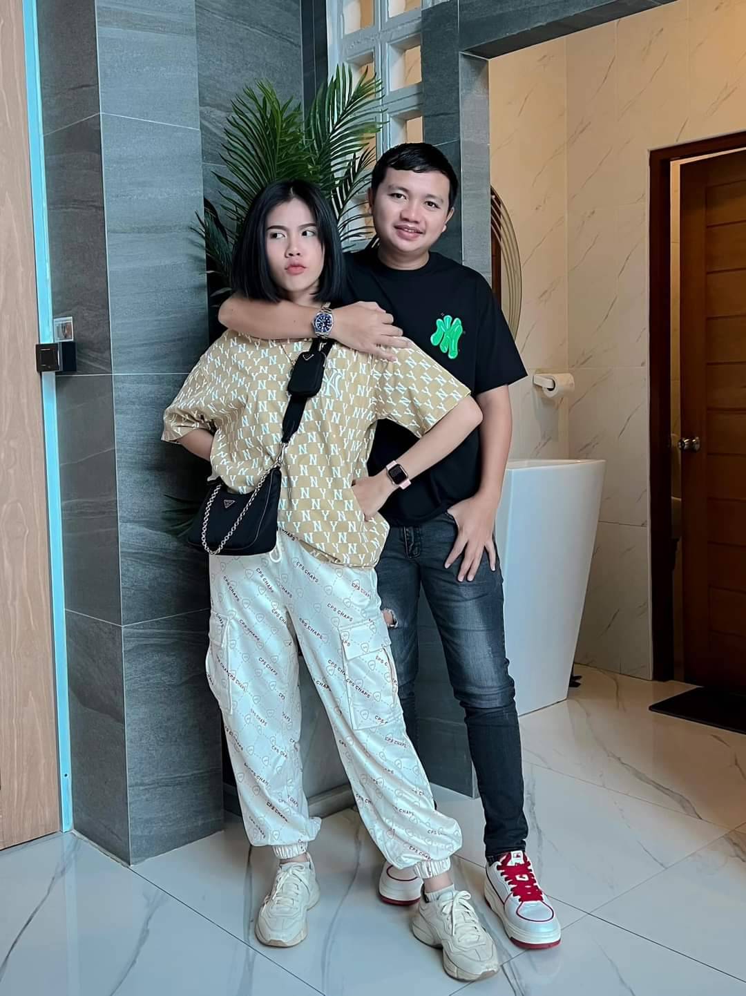 ครูไพบูลย์ แอดมิท รพ. หลังมีอาการปวดชาซีกซ้าย ด้าน กระต่าย ดูแลไม่ห่าง ครูไพบูลย์ แอดมิท รพ. หลังมีอาการปวดชาซีกซ้าย ด้าน กระต่าย ดูแลไม่ห่าง