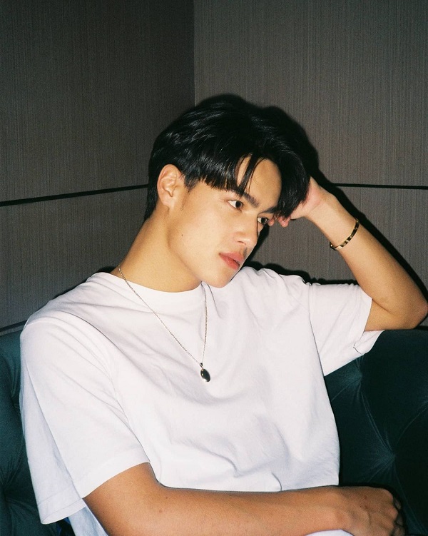“ไอซ์ พาริส” รับยังเขินอยู่ หลังถูกแซวถึงแฟนสาวนอกวงการ (มีคลิป) 