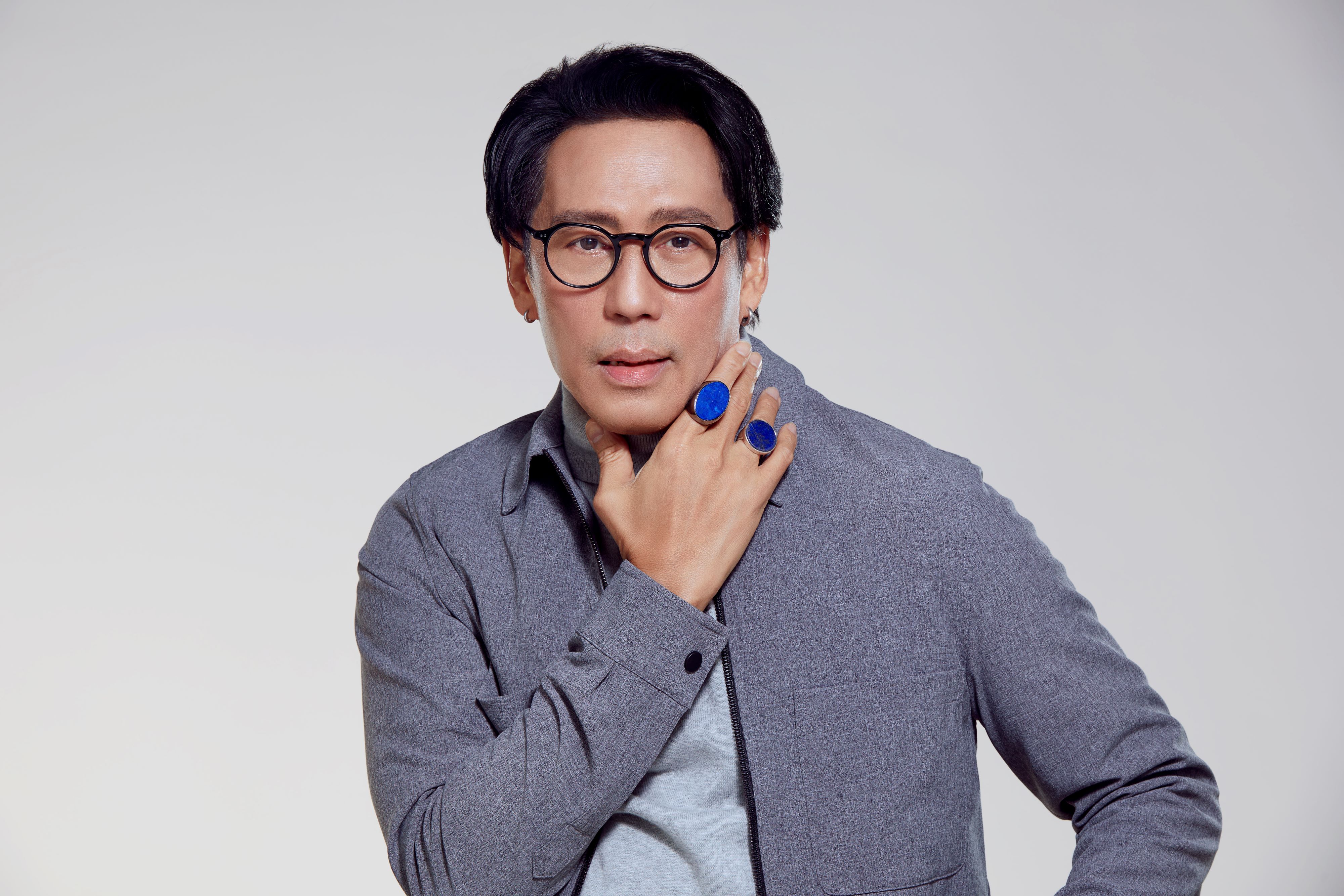 “เบิร์ด ธงไชย” ปรากฏตัวทั่วกรุง ฉลองคอนเสิร์ตกระแสตอบรับดี “เบิร์ด ธงไชย” ปรากฏตัวทั่วกรุง ฉลองคอนเสิร์ตกระแสตอบรับดี