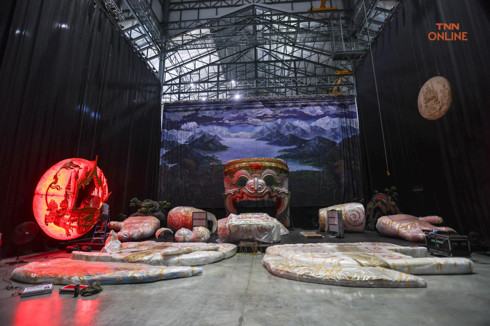 อลังการหุ่นหนุมานยักษ์ คืบหน้างานฉากโขนมูลนิธิส่งเสริมศิลปาชีพฯ อลังการหุ่นหนุมานยักษ์ คืบหน้างานฉากโขนมูลนิธิส่งเสริมศิลปาชีพฯ