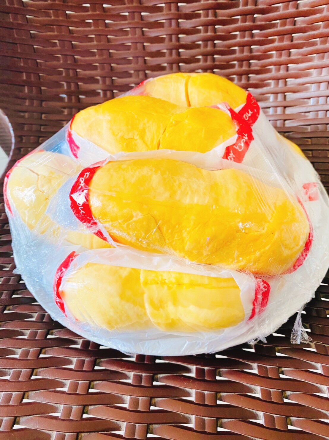 เปิดภาพ! ทุเรียนจันทบุรี ส่งออกของจริง เหลืองทอง-เนื้อเนียน สร้างรายได้ลดผลกระทบโควิด