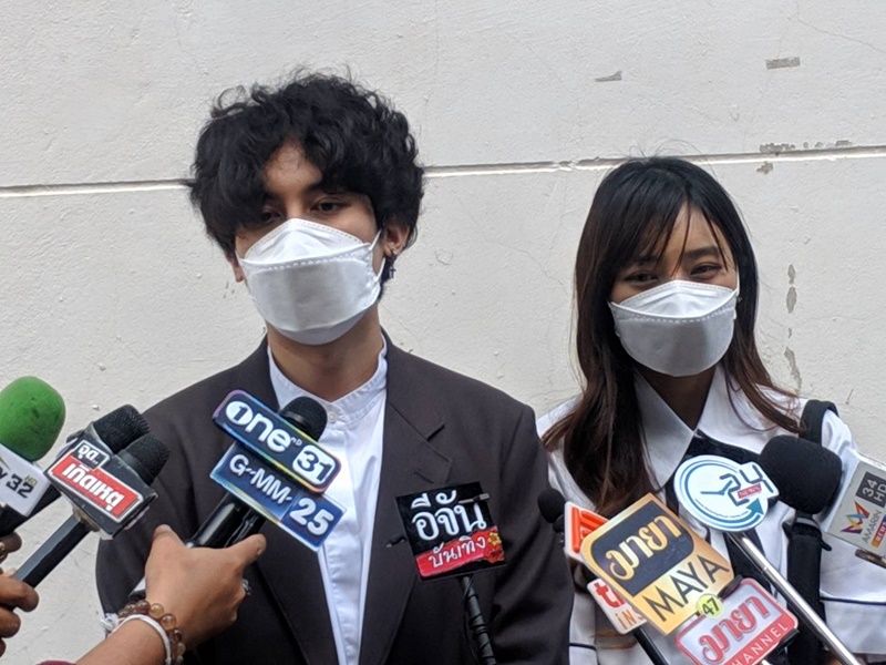 หนุ่ม กรรชัย ไลฟ์เคลียร์กรณีสัมภาษณ์ “เสือ และ แฟนสาว” หลังถูกถามถึงความเหมาะสม