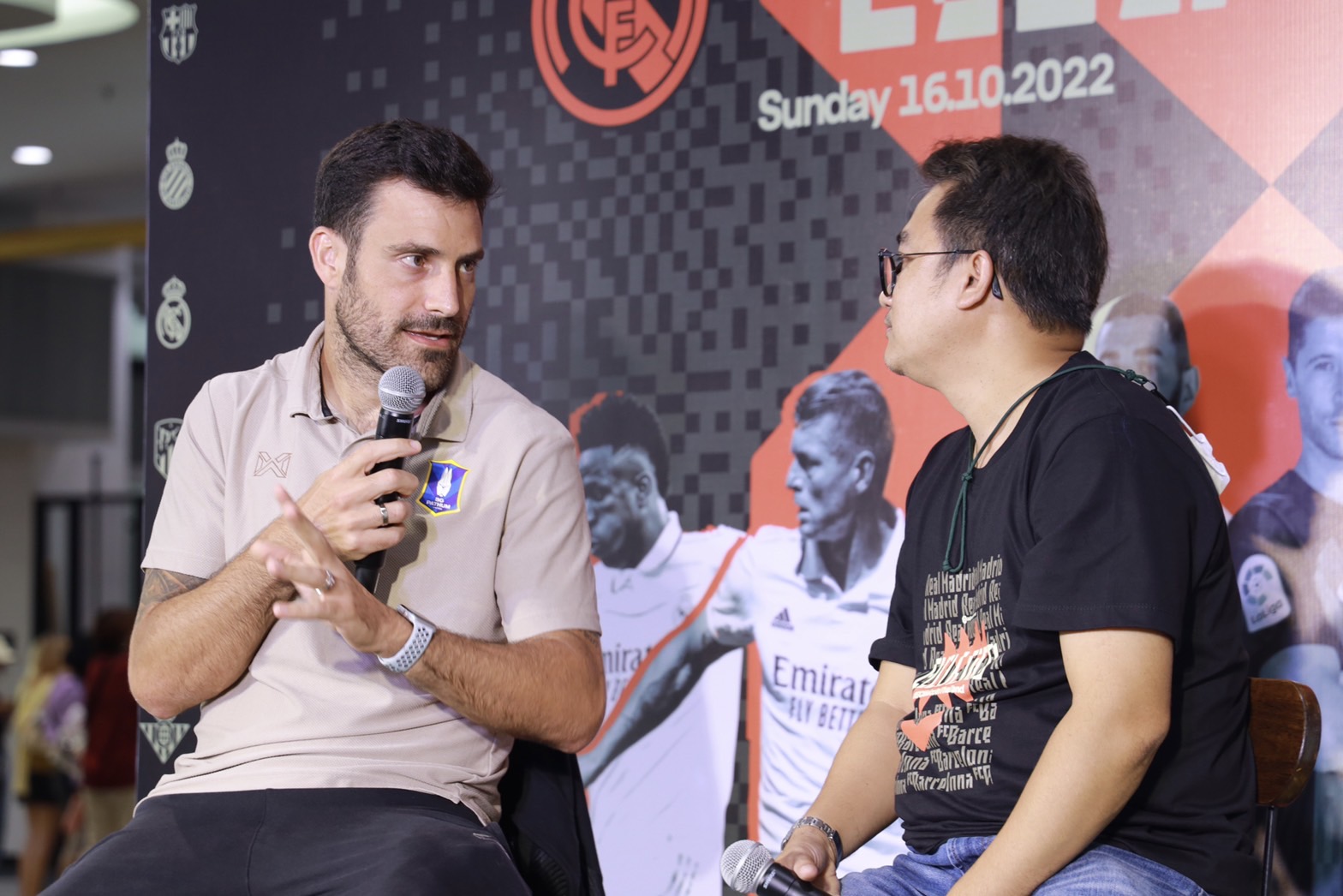 'ตูเญซ' แชร์ประสบการณ์ฟุตบอลสเปนโหมโรงก่อนระเบิดศึก 'เอล กลาซิโก้' ยกแรก2022-23 'ตูเญซ' แชร์ประสบการณ์ฟุตบอลสเปนโหมโรงก่อนระเบิดศึก 'เอล กลาซิโก้' ยกแรก2022-23