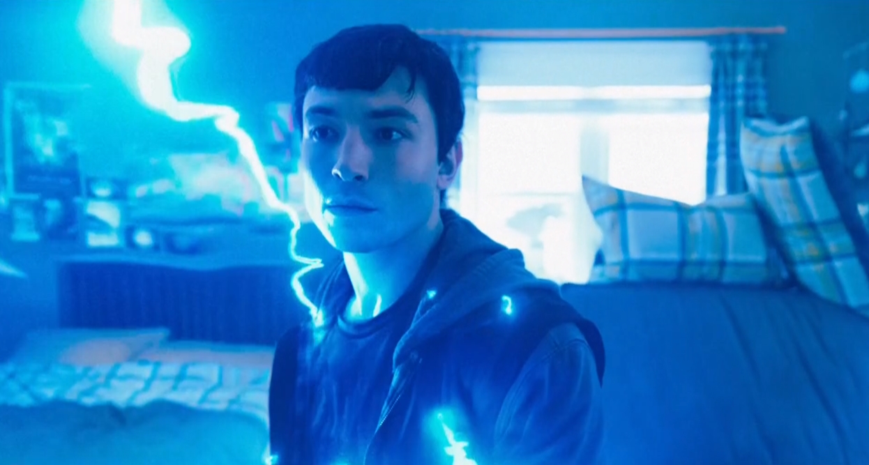 Ezra Miller กำลังบำบัดจิต ยืนยันความสัมพันธ์กองถ่าย The Flash ไม่มีปัญหา