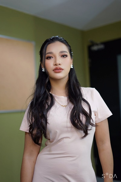 เปิดใจ พร จันทพร หลังถูกเข้าใจผิด คิดว่าลาวงการ... เปิดใจ พร จันทพร หลังถูกเข้าใจผิด คิดว่าลาวงการ...